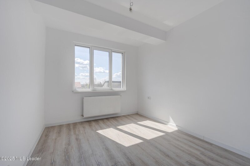 Giulesti 2 camere - priveliste relaxanta, liniste, aproape de oras