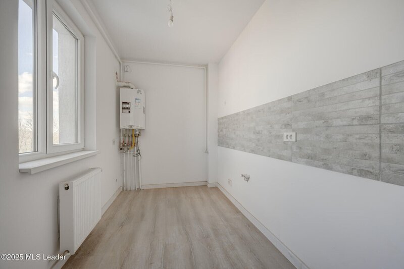 Giulesti 2 camere - priveliste relaxanta, liniste, aproape de oras