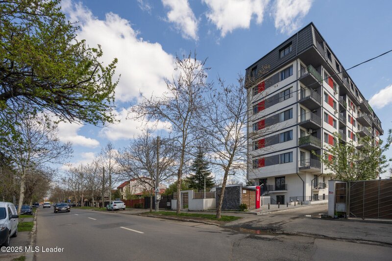 Giulesti 2 camere - priveliste relaxanta, liniste, aproape de oras